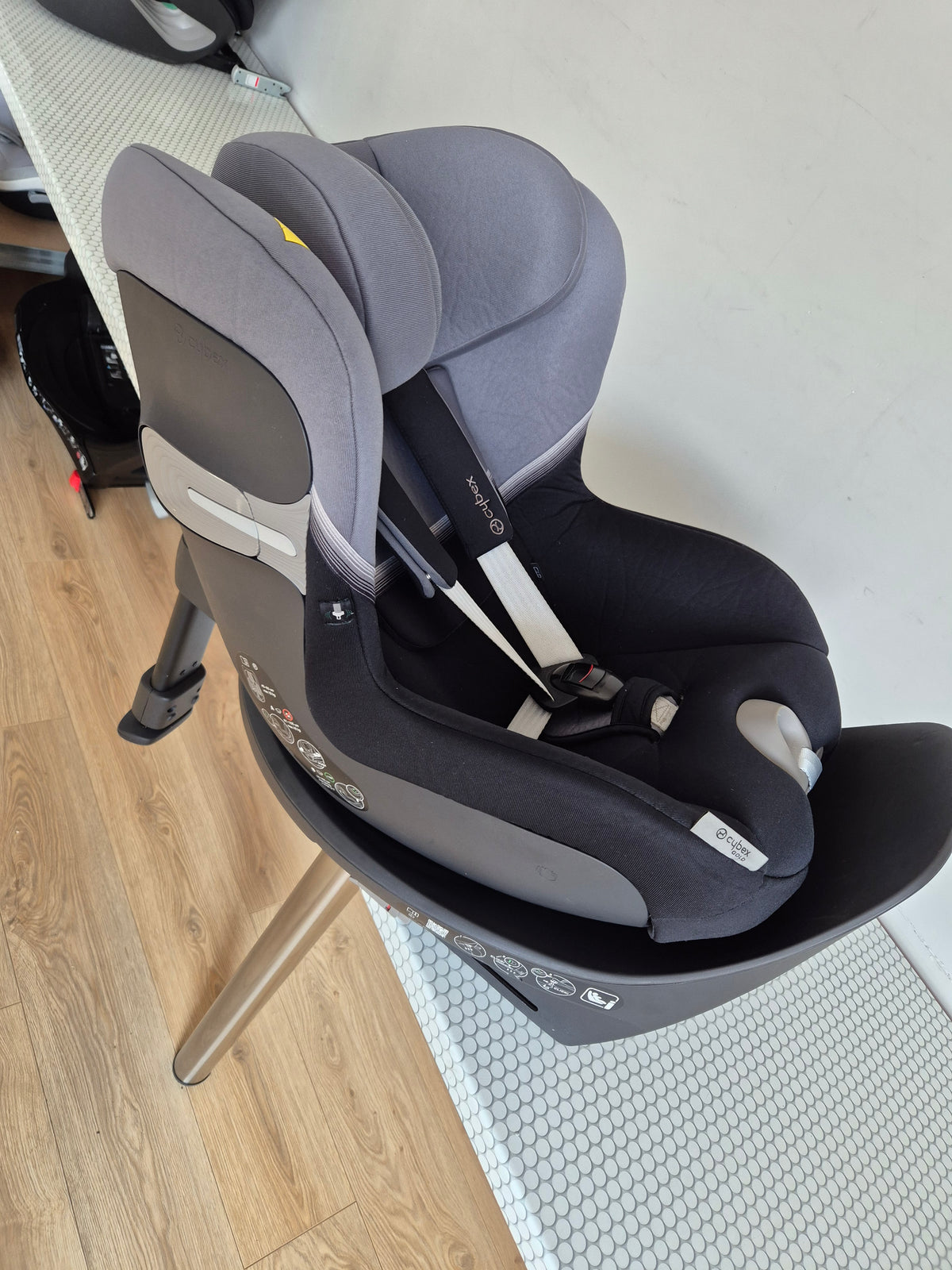 Cybex Sirona SX2 i-Size 0-18kg.