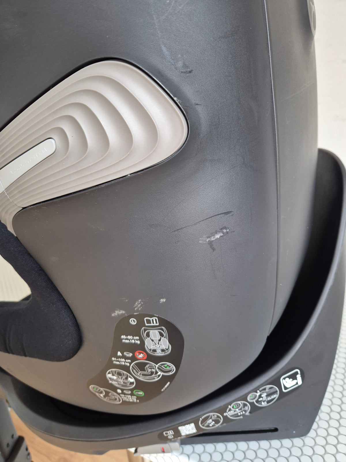 Cybex Sirona SX2 i-Size 0-18kg.