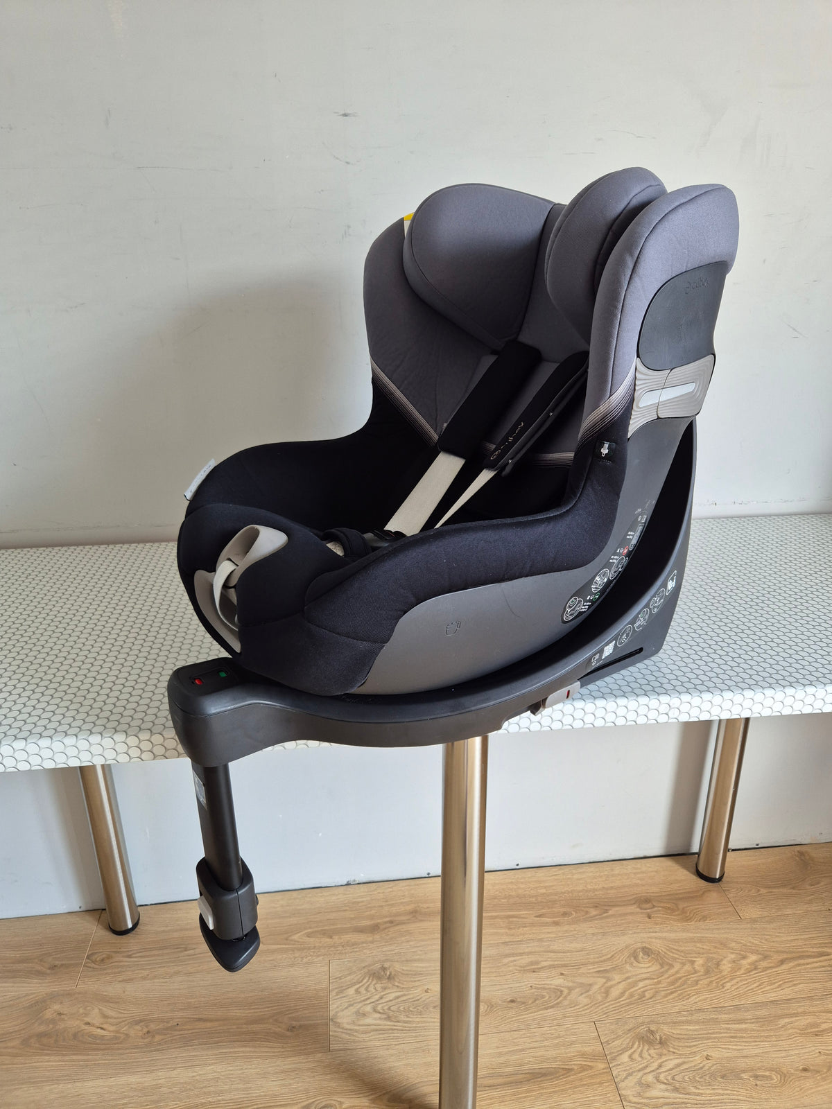 Cybex Sirona SX2 i-Size 0-18kg.