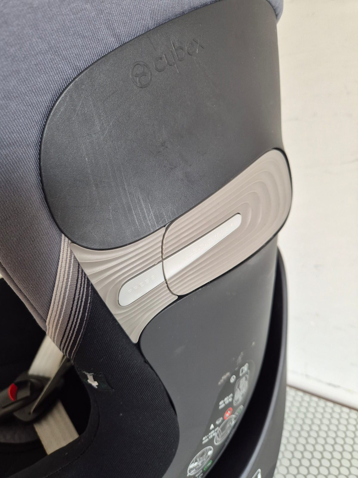 Cybex Sirona SX2 i-Size 0-18kg.