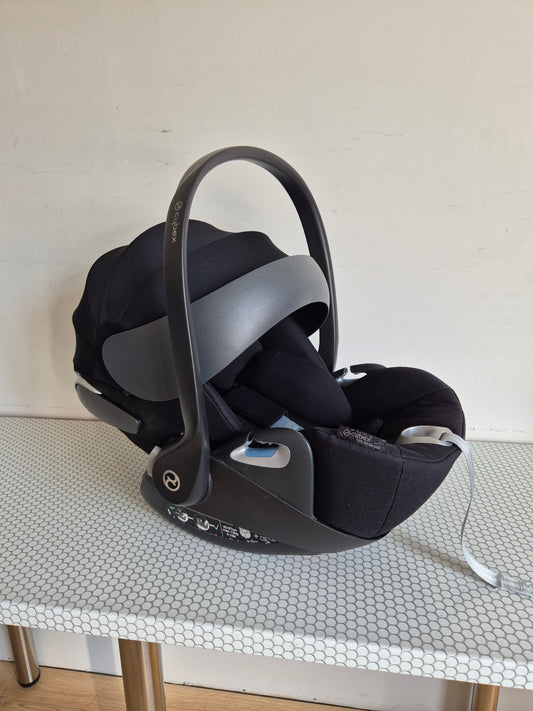Cybex Cloud Z i-Size 0-13kg.