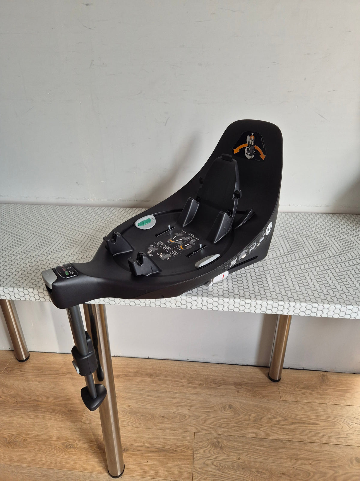 Cybex Cloud Z i-Size 0-13kg. su Cybex Base Z baze