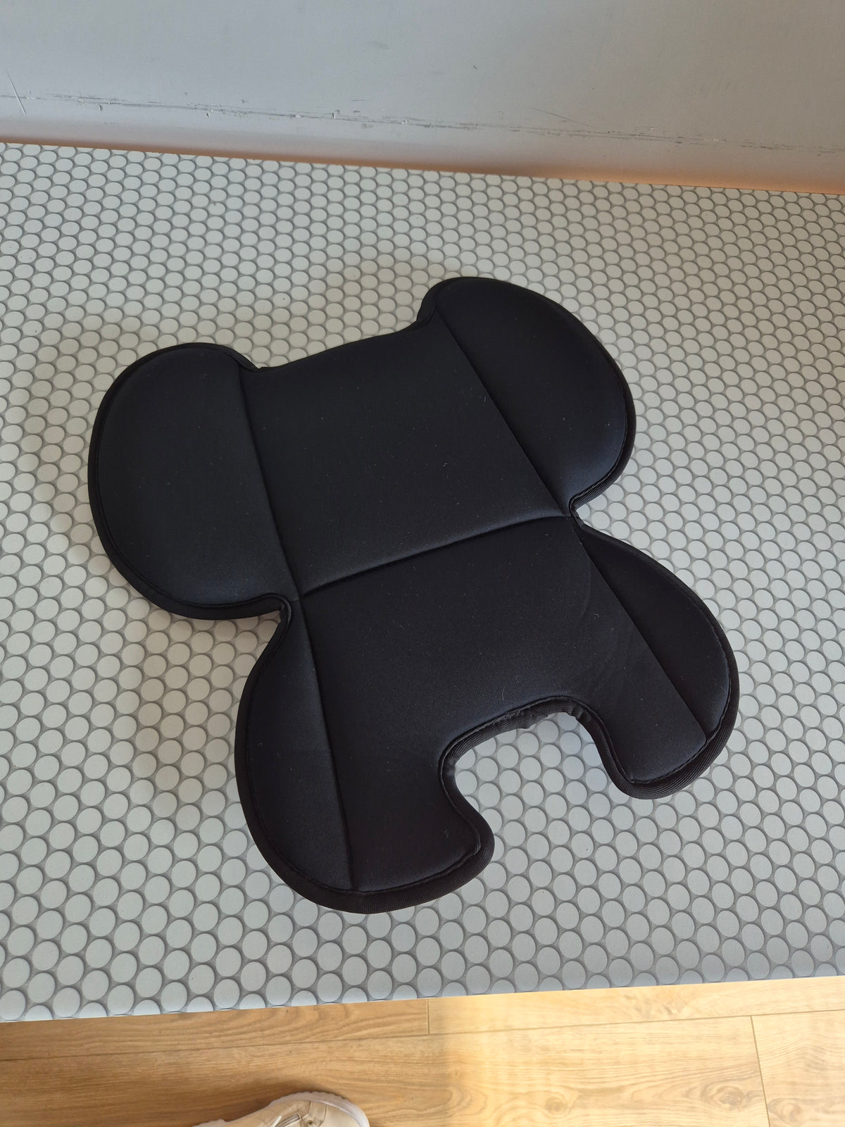 Britax Baby-Safe Pro 0-13kg. ir Vario Base 5Z bazė