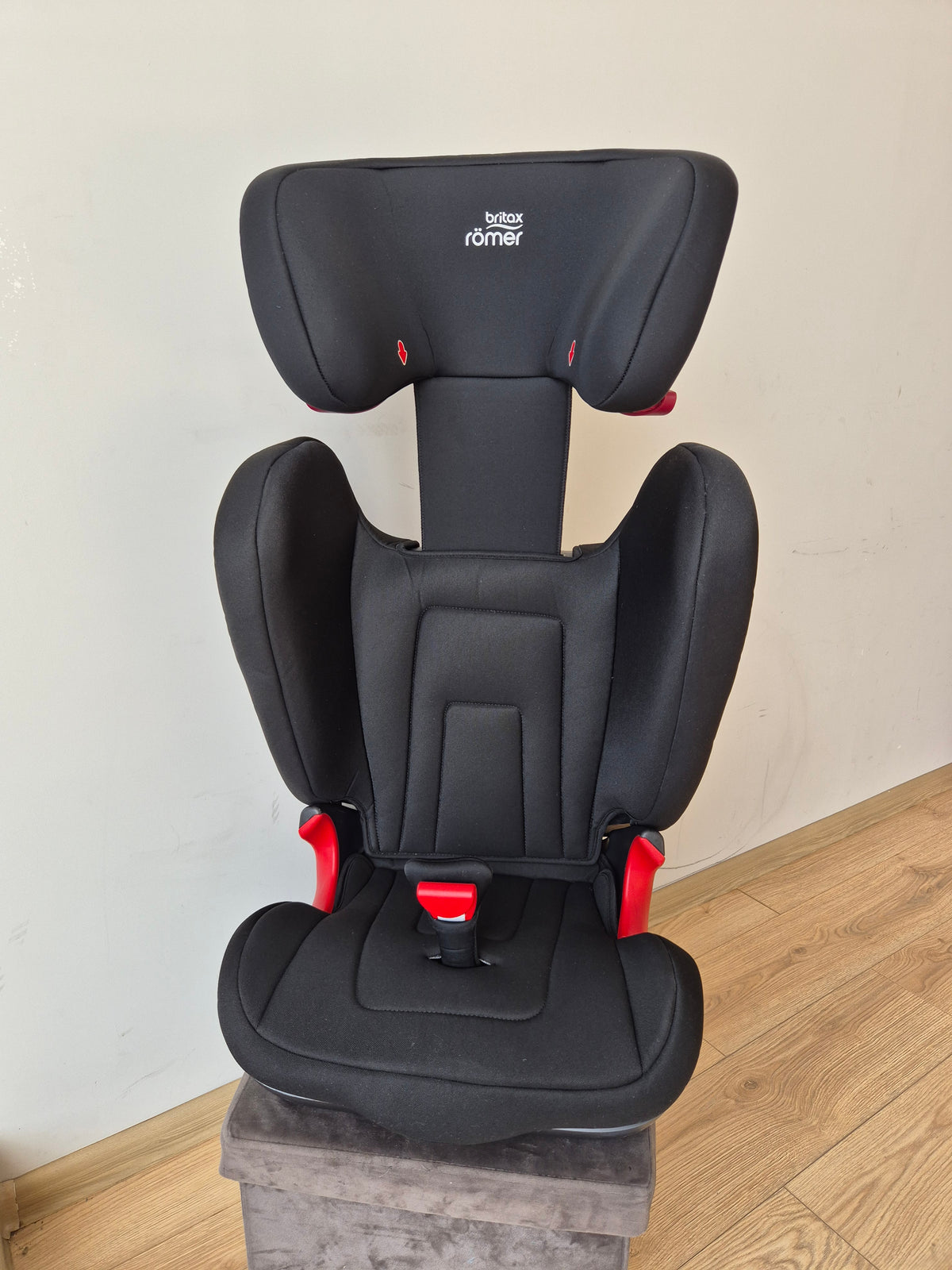 Britax Romer KidFix 2R 15-36kg.