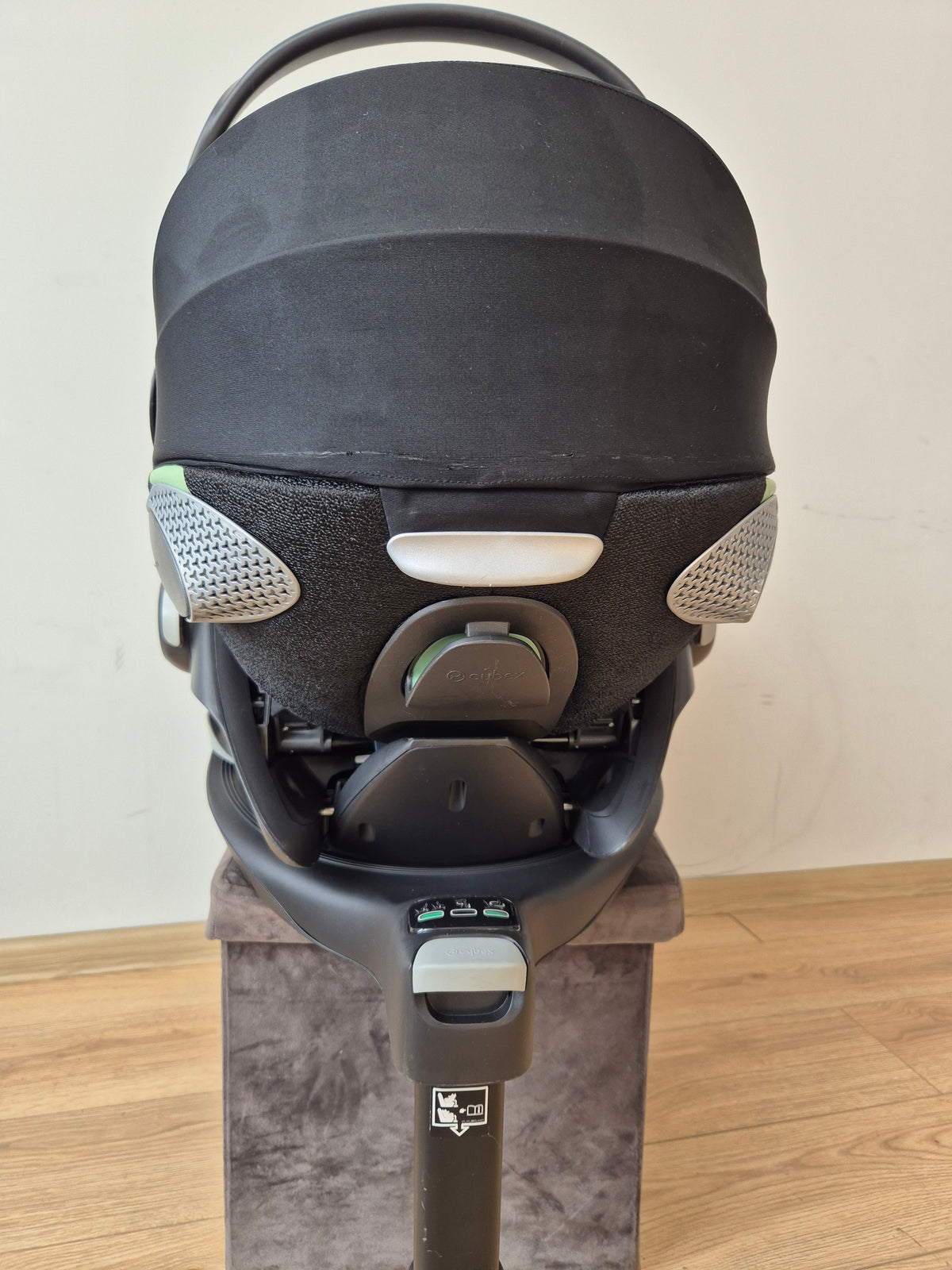 Cybex Cloud T i-Size 0-13kg. su Base T baze