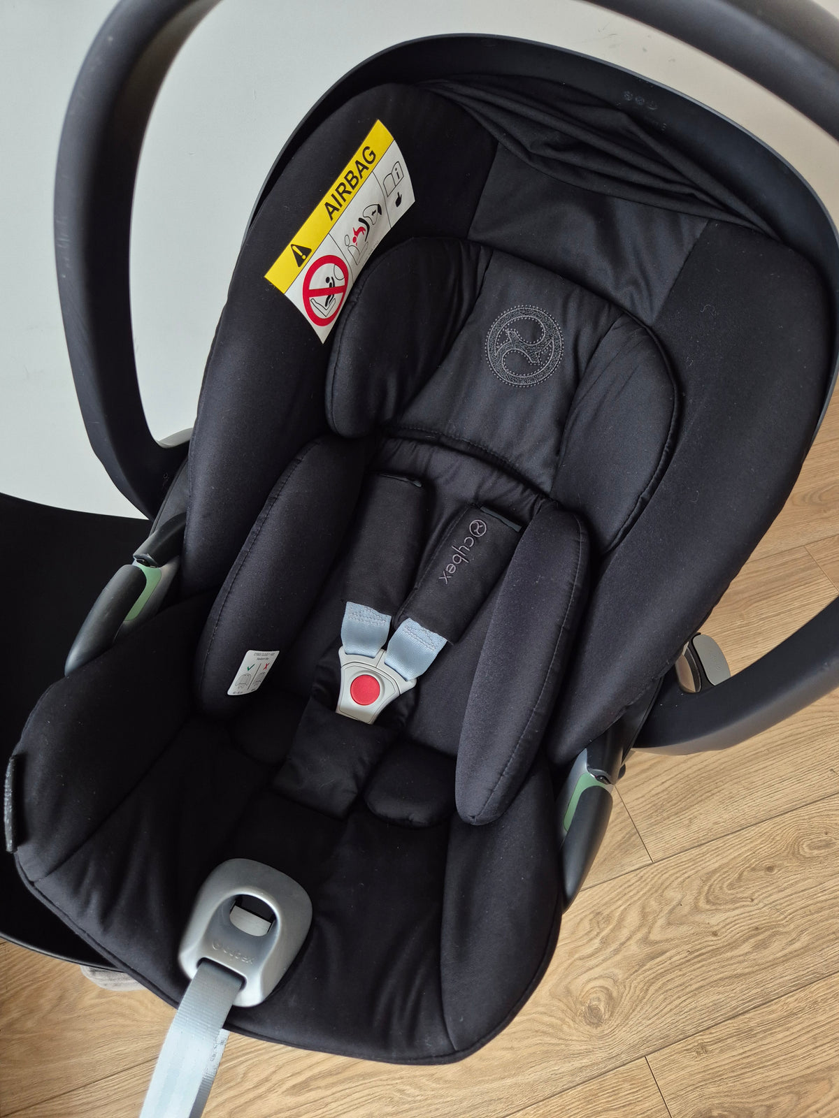 Cybex Cloud T i-Size 0-13kg. su Base T baze