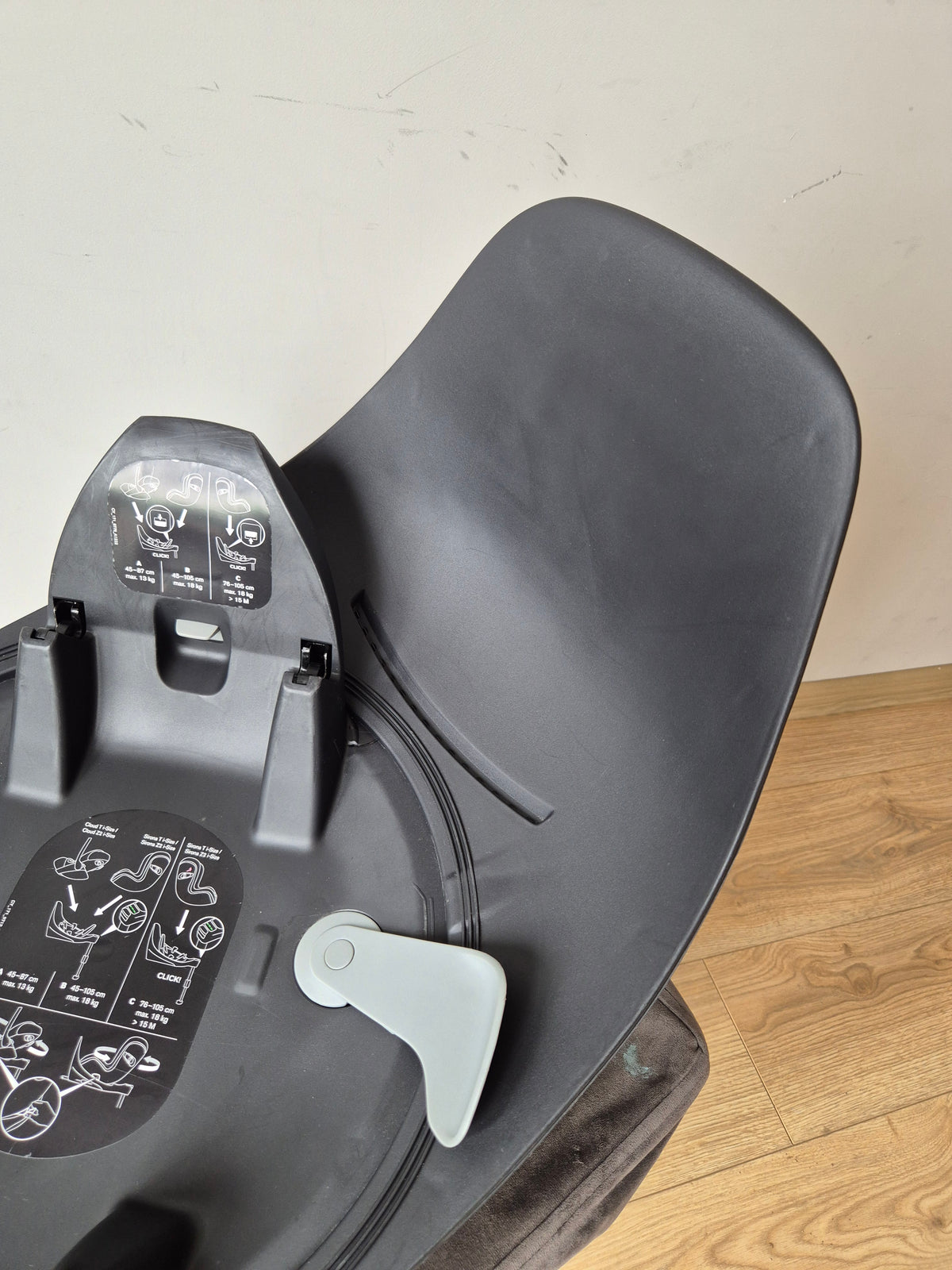 Cybex Cloud T i-Size 0-13kg. su Base T baze