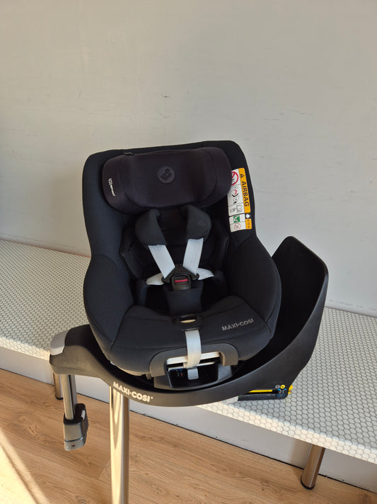 Maxi Cosi Pearl 360 Pro su FamilyFix360 baze