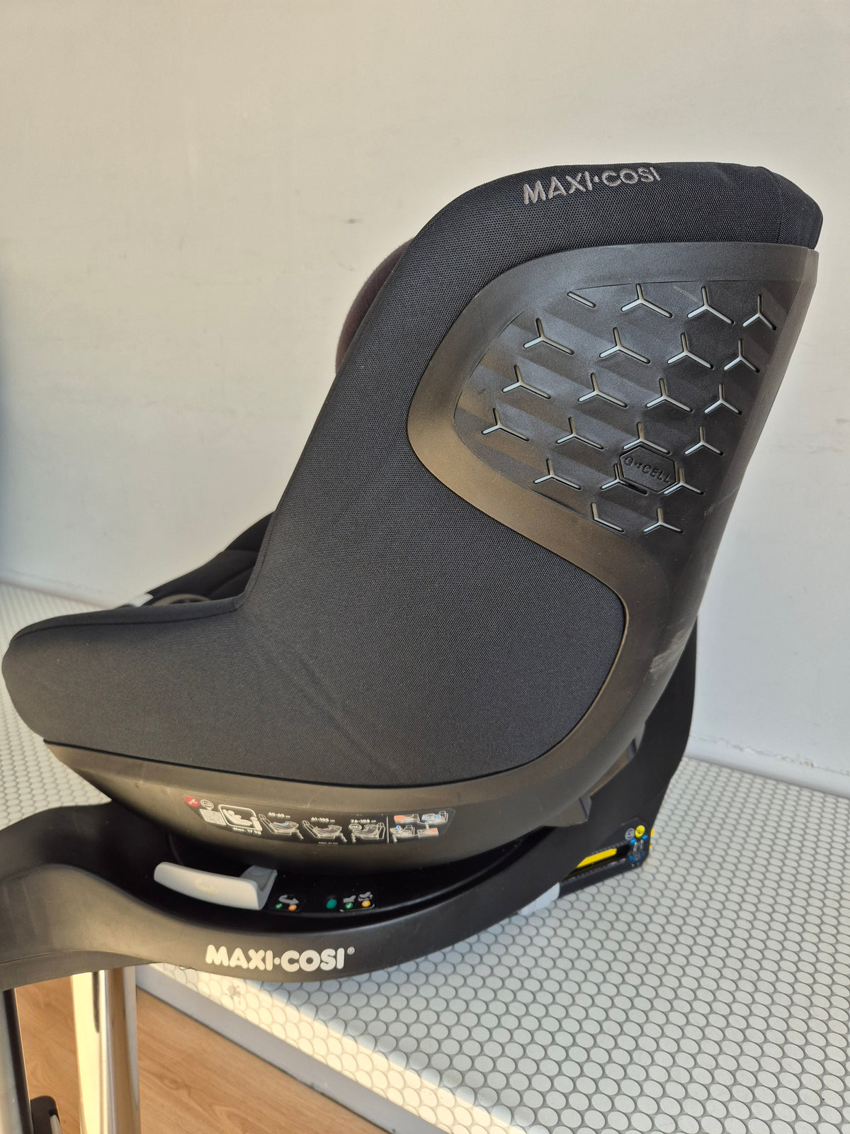 Maxi Cosi Pearl 360 Pro su FamilyFix360 baze