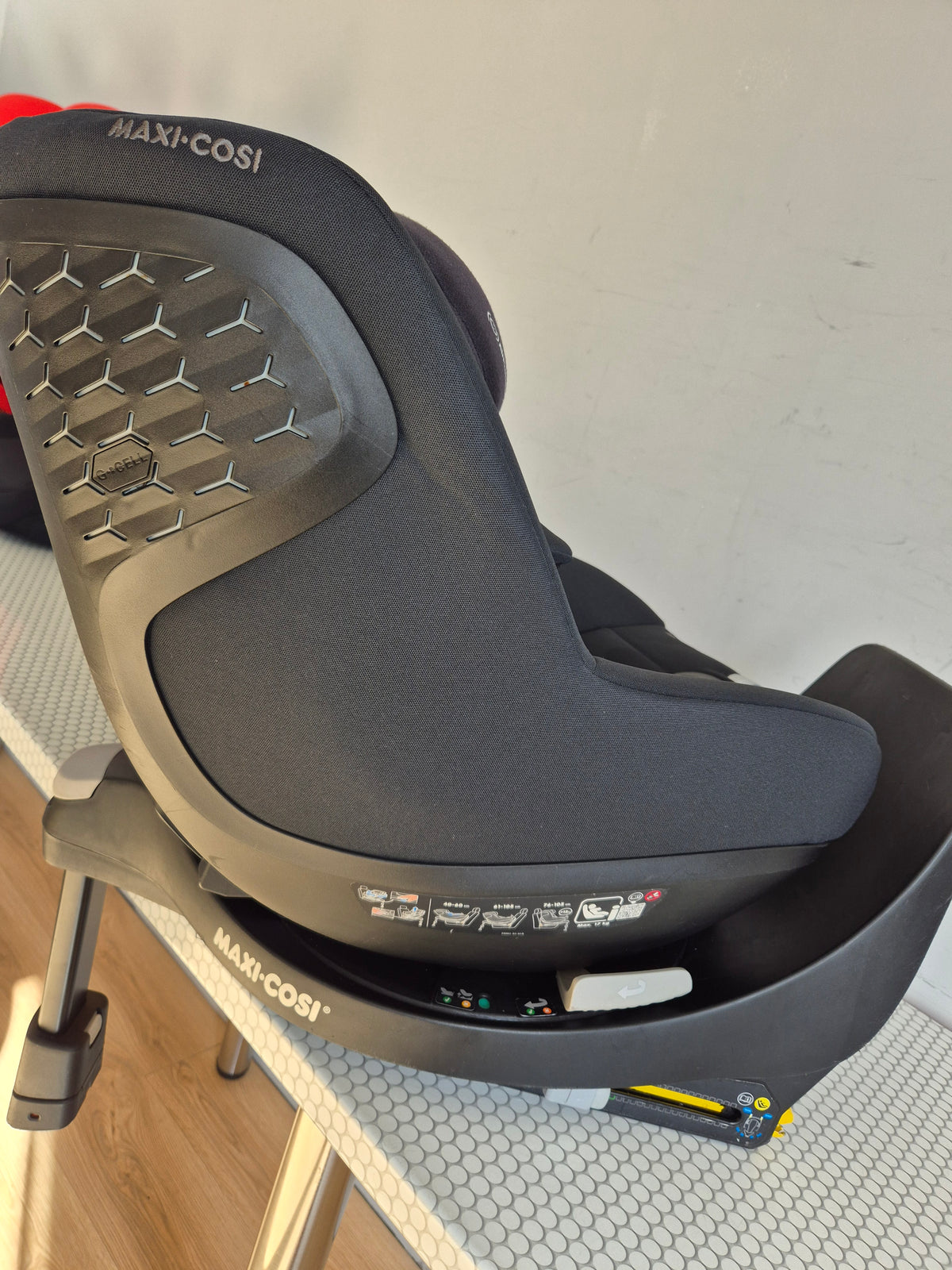 Maxi Cosi Pearl 360 Pro su FamilyFix360 baze