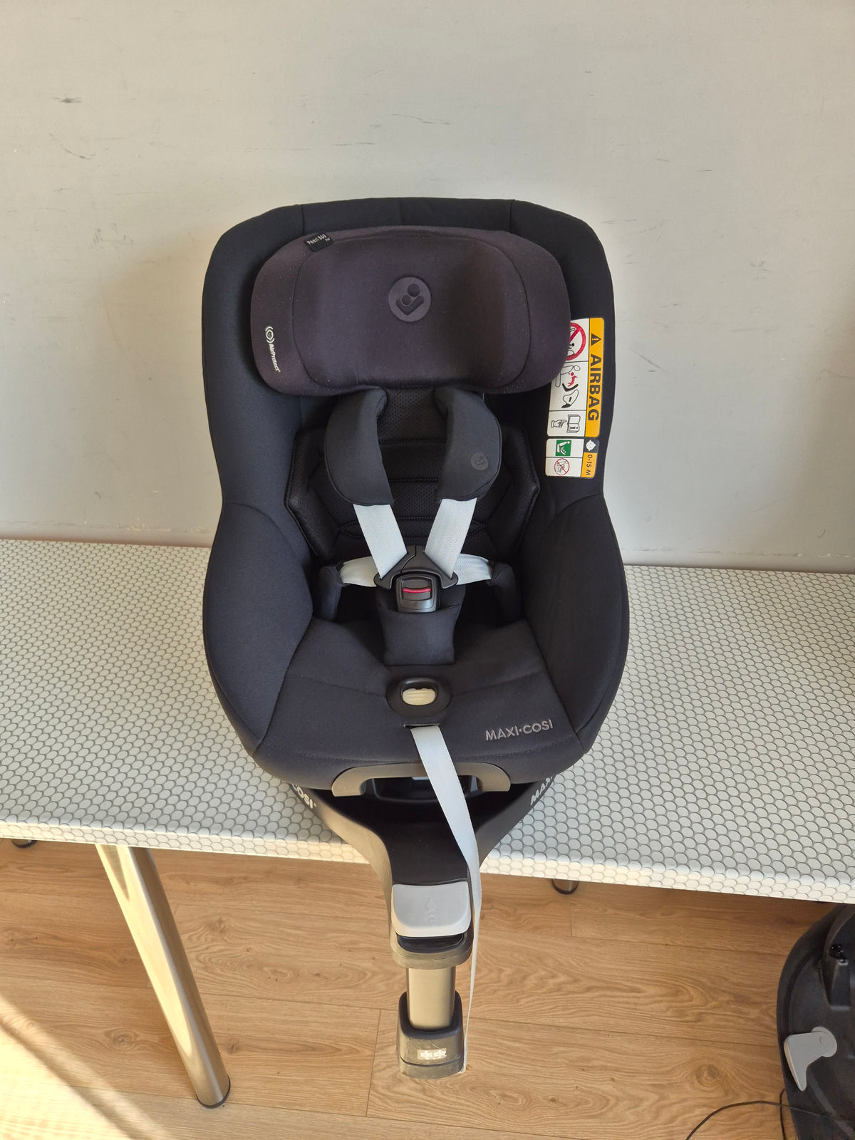 Maxi Cosi Pearl 360 Pro su FamilyFix360 baze