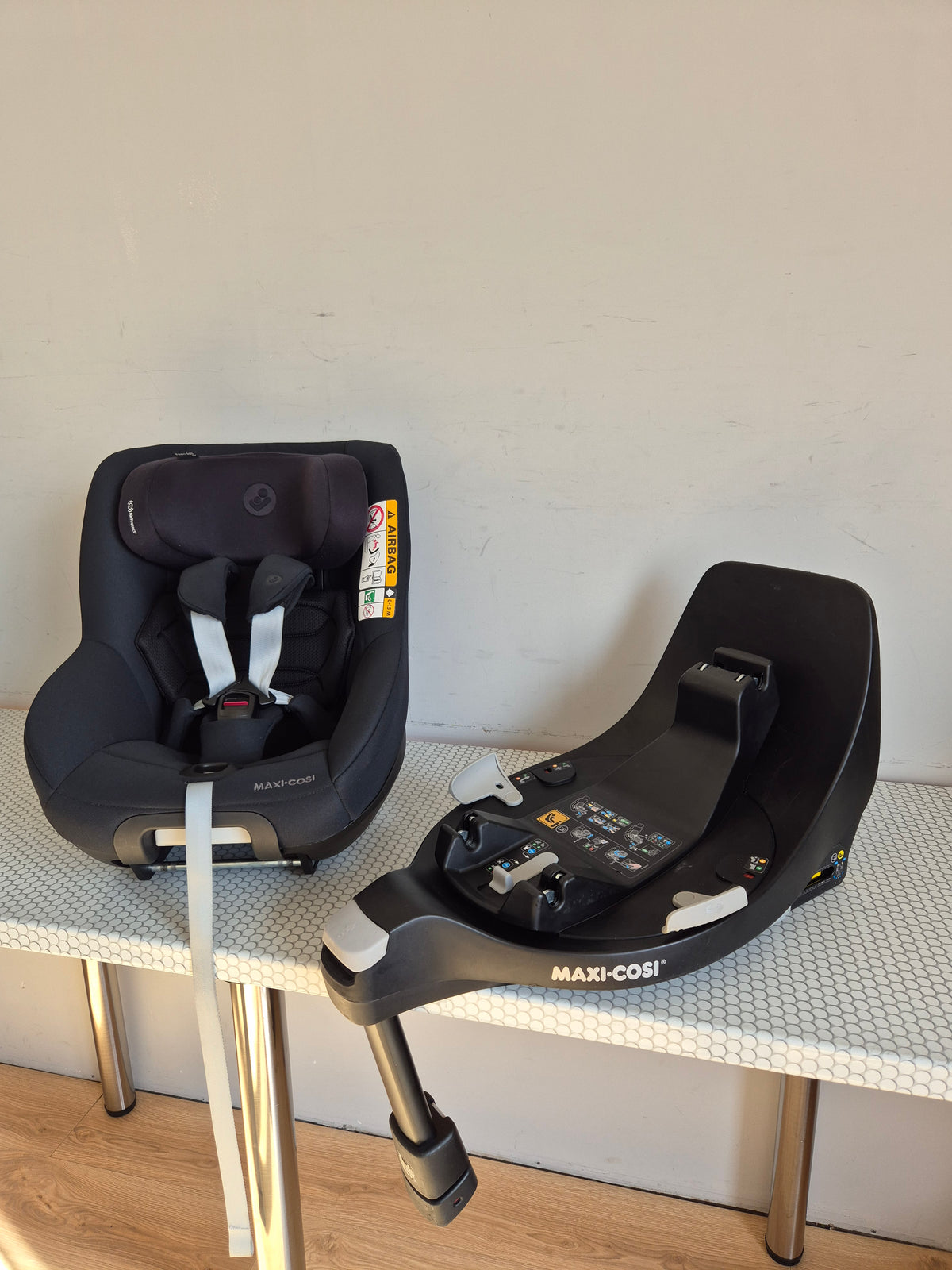 Maxi Cosi Pearl 360 Pro su FamilyFix360 baze