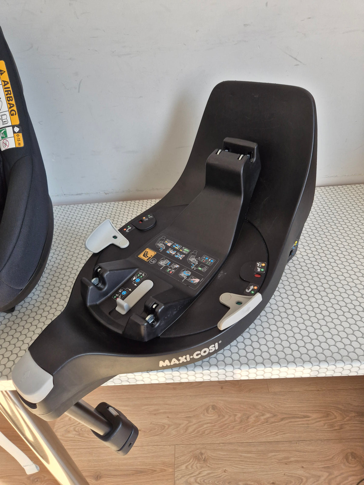 Maxi Cosi Pearl 360 Pro su FamilyFix360 baze