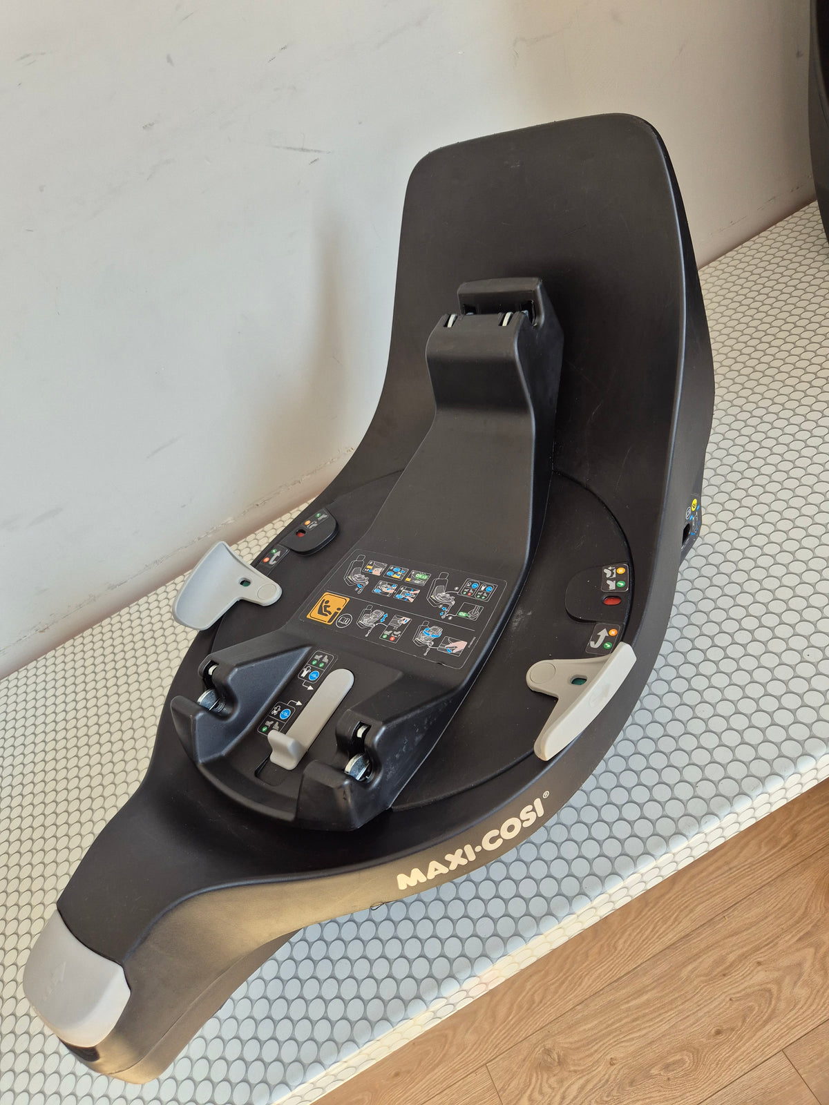 Maxi Cosi Pearl 360 Pro su FamilyFix360 baze