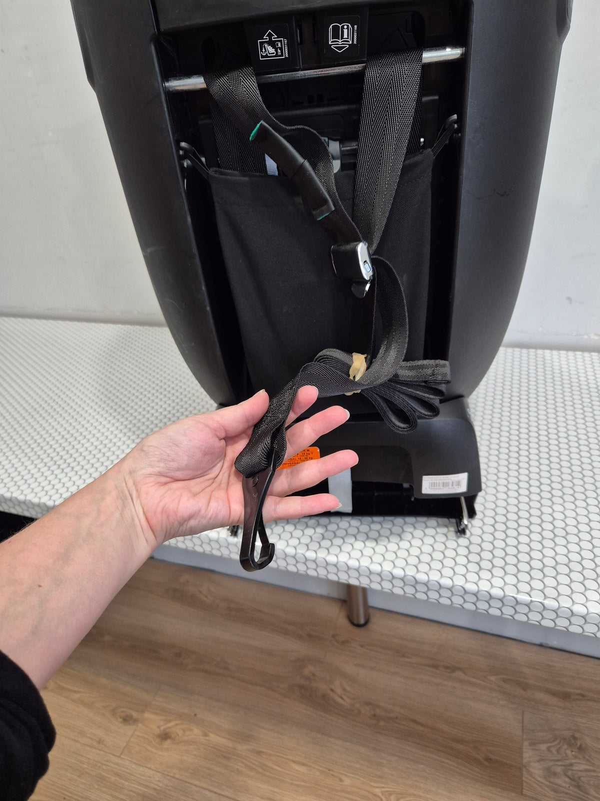 Britax Romer Advasafix IV M 9-36kg.