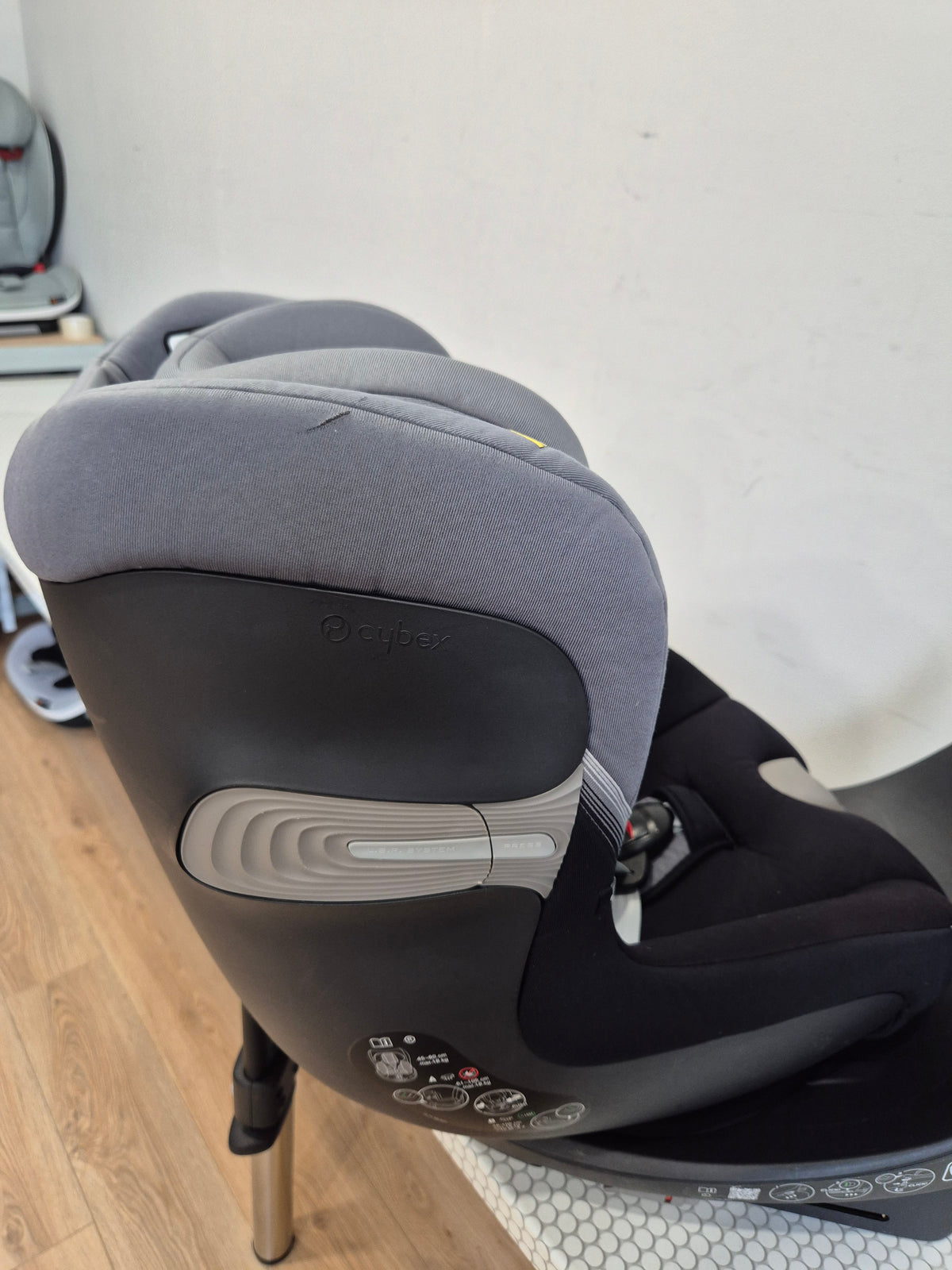 Cybex Sirona SX2 i-Size 0-18kg.