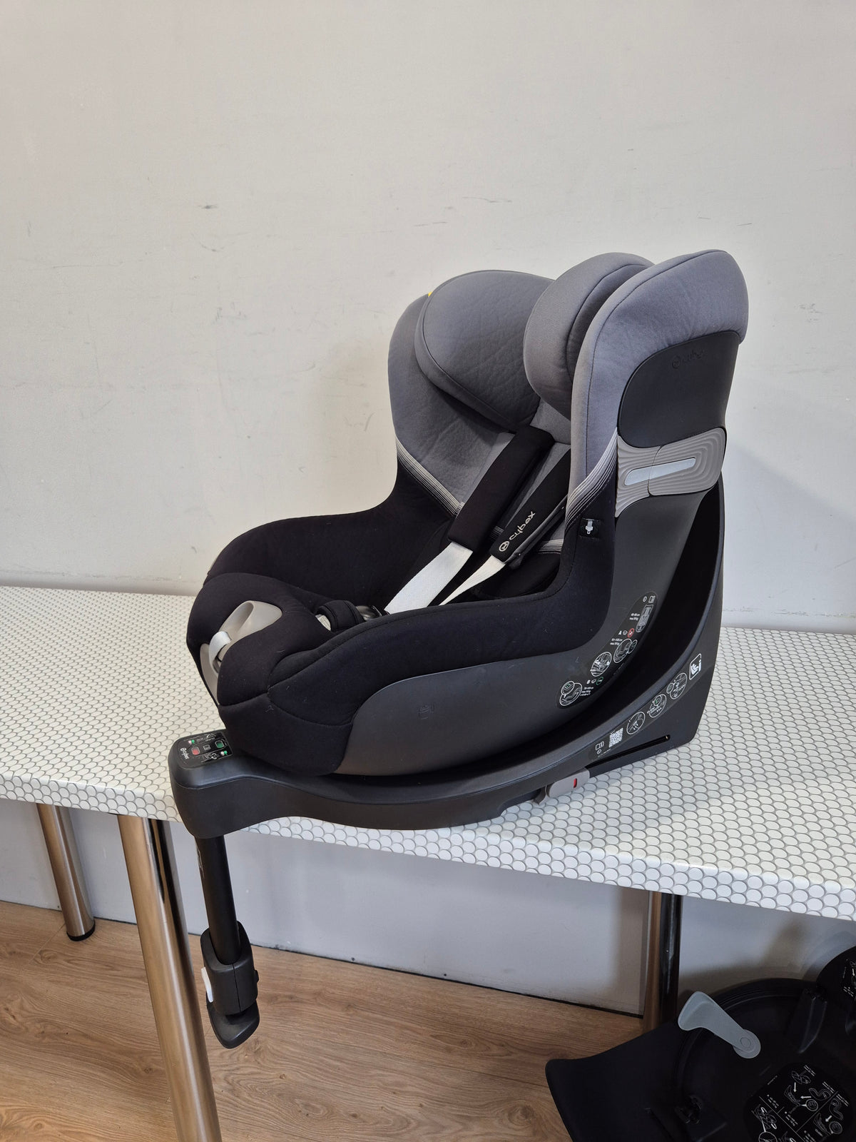 Cybex Sirona SX2 i-Size 0-18kg.