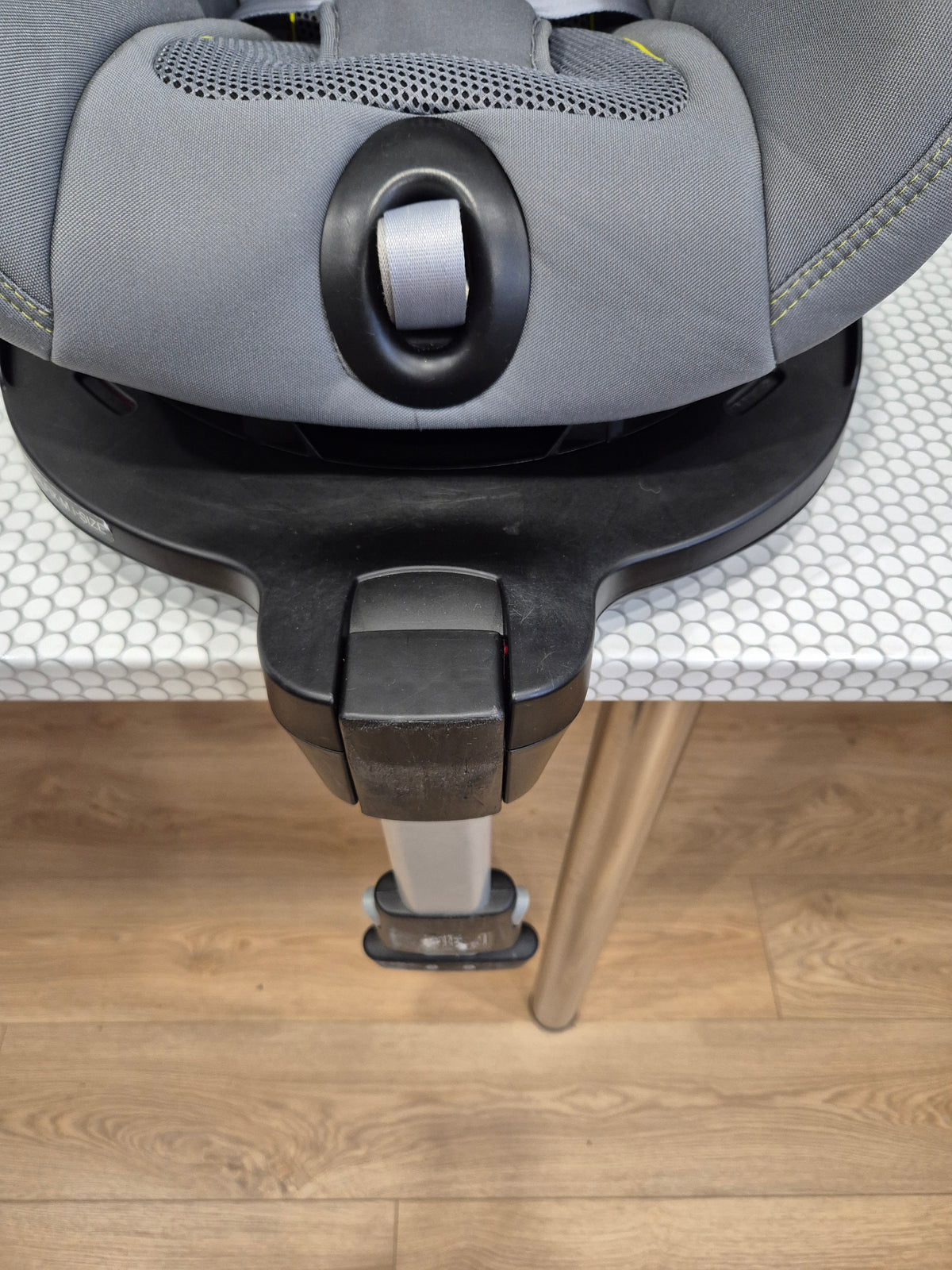 Britax Romer DualFix M i-Size 0-18kg.