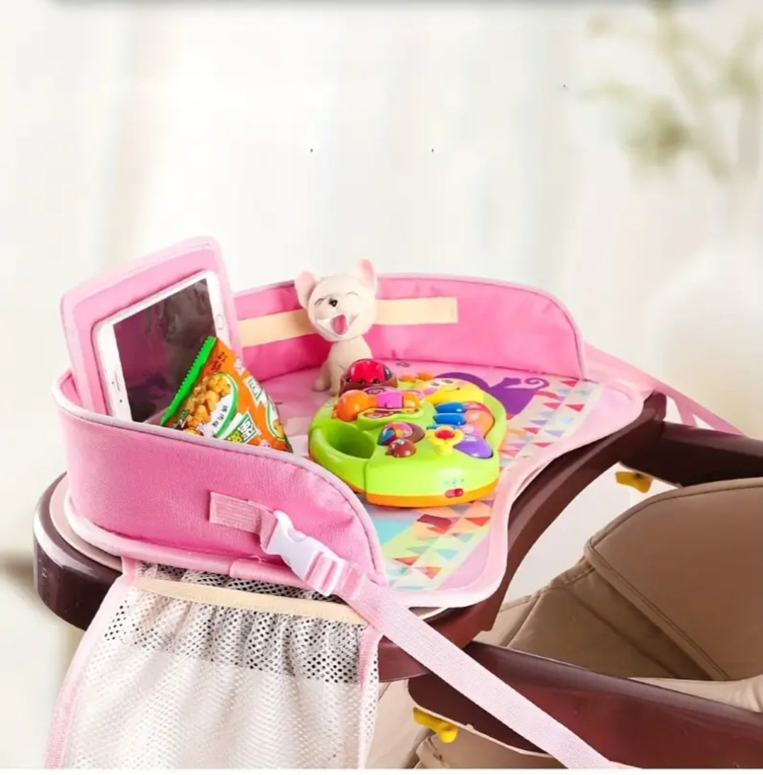 Automobilinės kėdutės stalelis. Smėlio spalvos.